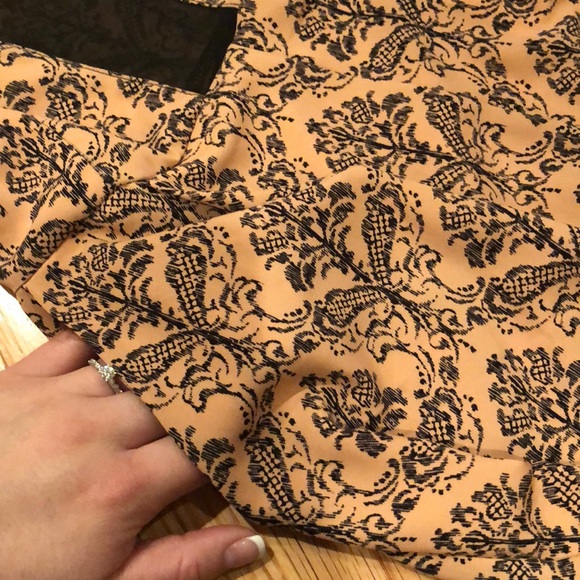 Salmon and black mesh romper. - Picture 8 of 8